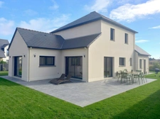 MAISON CONTEMPORAINE DE 142 m² – 4 CHAMBRES – SUITE PARENTALE AU RDC