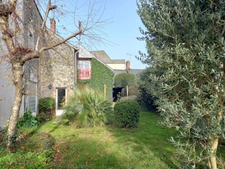 Maison de caractère avec jardin - 8 pièces - SOULGE SUR OUETTE (53)