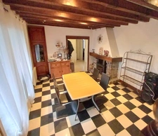 Maison 7 pièces avec terrasse et jardin - à 5' du centre-ville de Laval (53) 