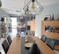 Maison familiale de 250 m² – Prestations haut de gamme & performance énergétique