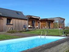? Maison en Rondins de Bois | 111 m² | Grand Terrain de 3200 m² | Proche L’Huisserie & Laval ?✨