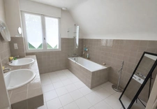 Montigné Le Brillant - Propriété 200m² - 5 chambres - 4800m² - piscine 