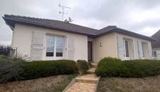 ERNÉE – Maison de plain-pied rénovée 88 m² – 3 ch. – jardin, terrasse 60 m² – aucun travaux