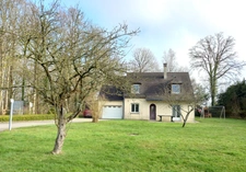 ? À Vendre : Maison familiale avec grand terrain à 15 min de Laval ?✨