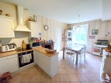 Maison de caractère - 180m² – 1,35 hectare de nature aux portes de Laval (Bonchamp)