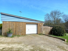 ? Maison en Rondins de Bois | 111 m² | Grand Terrain de 3200 m² | Proche L’Huisserie & Laval ?✨