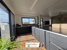 PLOUGOULM : Maison récente de 143m² (6 pièces) - Proche plage et commerces à 2min de  Santec