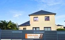PLOUVORN : maison contemporaine de 110m² - 3/4 chambres et vie de plain pied
