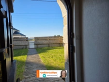 Maison mitoyenne de 8 pièces - 5 chambres - jardin clos - à 150m de la mer