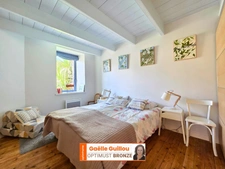 Roscoff – Maison en pierre de 120m² rénovée -  Proche centre et plage.