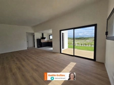 Moguériec - SIBIRIL : Maison plain pied de 102m² - 3 chambres - Garage - Jardin et Stationnement.