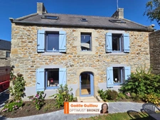 Roscoff – Maison en pierre de 120m² rénovée -  Proche centre et plage.
