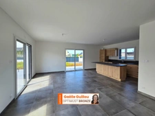 Cléder : Maison neuve plain pied de 5 pièces - 112m² - Terrain de 620m² 