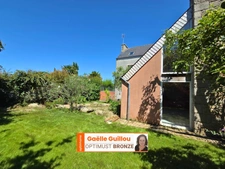 SAINT POL DE LEON : Maison de ville de 6 pièces 134m² avec jardin clos proche centre