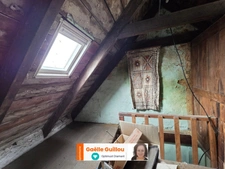 Cléder : Maison à rénover 4 pièces + combles aménageables.