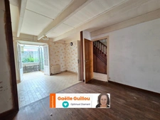 Cléder : Maison à rénover 4 pièces + combles aménageables.