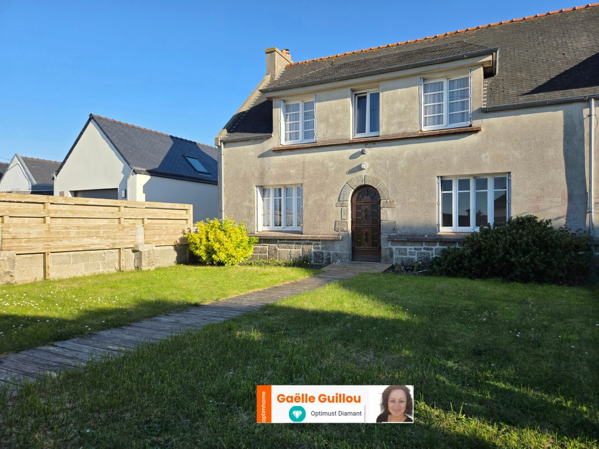 Maison 8 pièces 125 m² · à Cleder · 125 m² · 233 500 €