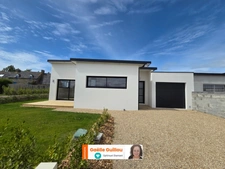 Moguériec - SIBIRIL : Maison plain pied de 102m² - 3 chambres - Garage - Jardin et Stationnement.