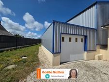 CLEDER : Maison traditionnelle de 108m² - vie de plain pied - Garage et jardin clos.