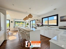 SANTEC : Maison contemporaine de 6 pièces + garage - 131m² - Vie de plain pied 