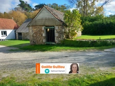 Ancien corps de ferme à rénover + Dépendances + Prairie et Verger 9 300m²