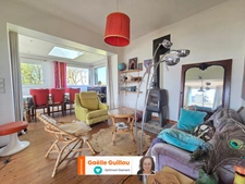 SANTEC : Coup de coeur de 110m² charme des années 50 vue mer et jardin clos