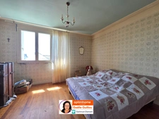 Cléder : Maison à rénover 4 pièces + combles aménageables.
