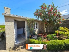 CLEDER – Maison familiale de 141 m² avec dépendance, hangar et grenier aménageable à 800 m des plages