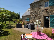 MORLAIX : Charmante maison en pierre de 3 chambres, jardin clos, vie de plain pied
