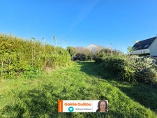PLOUGOULM : Maison +  Extension + Hangar au calme à 2 pas de la mer - 1420m²