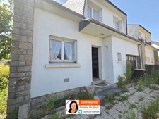 Cléder : Maison à rénover 4 pièces + combles aménageables.
