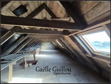 Fort potentiel : Corps de ferme à rénover avec maison d'habitation et dépendances sur l'Ile de Batz