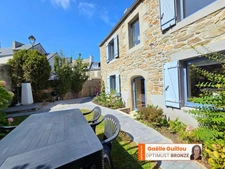Roscoff – Maison en pierre de 120m² rénovée -  Proche centre et plage.