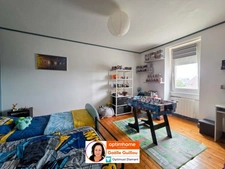 CLEDER  : ensemble immobilier maison + local commercial + Hangar