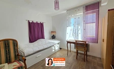 PLOUESCAT : Maison plain pied de 98m² - Plein centre - 2/3 chambres + Garage - Jardin 