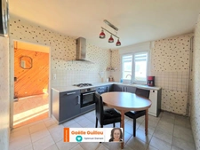 PLOUESCAT : Maison individuelle de 100m² de 3 chambres - Proche centre - Garage 
