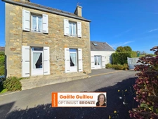 Roscoff : Maison familiale de 6 pièces avec garage et jardin 