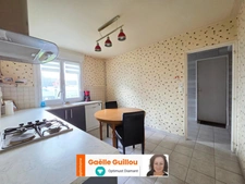 PLOUESCAT : Maison individuelle de 100m² de 3 chambres - Proche centre - Garage 