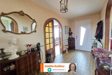 CLEDER – Maison familiale de 141 m² avec dépendance, hangar et grenier aménageable à 800 m des plages