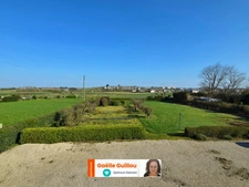 SAINT POL DE LEON : Maison de caractère de 7 pièces sur un terrain de 3300m²