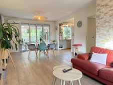 Maison 7 pièces de 146 m² à  LUDRES 