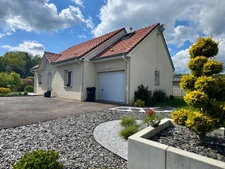 Maison récente entièrement rénovée – 100 m² habitables sur superbe terrain paysager de 580 m²
