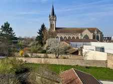 Appartement T5 dans immeuble de caractère