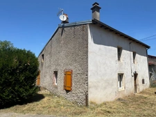 Maison de campagne indépendante avec terrain - Fort potentiel