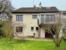 Spacieuse maison familiale de 150 m² habitables avec jardin, terrasses et grand parking à  LANEUVEVILLE DEVANT NANCY (54)