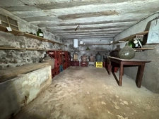 Maison de village de  130 m² avec garage, atelier indépendant et jardin paysager 