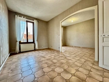 Appartement T5 dans immeuble de caractère