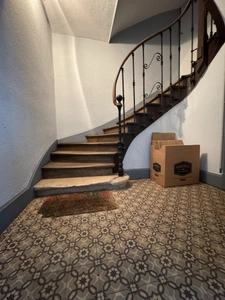 Appartement T5 dans immeuble de caractère