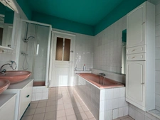 Appartement T5 dans immeuble de caractère