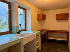 Maison familiale de 204 m² avec patio, terrain et annexe de 80 m² 